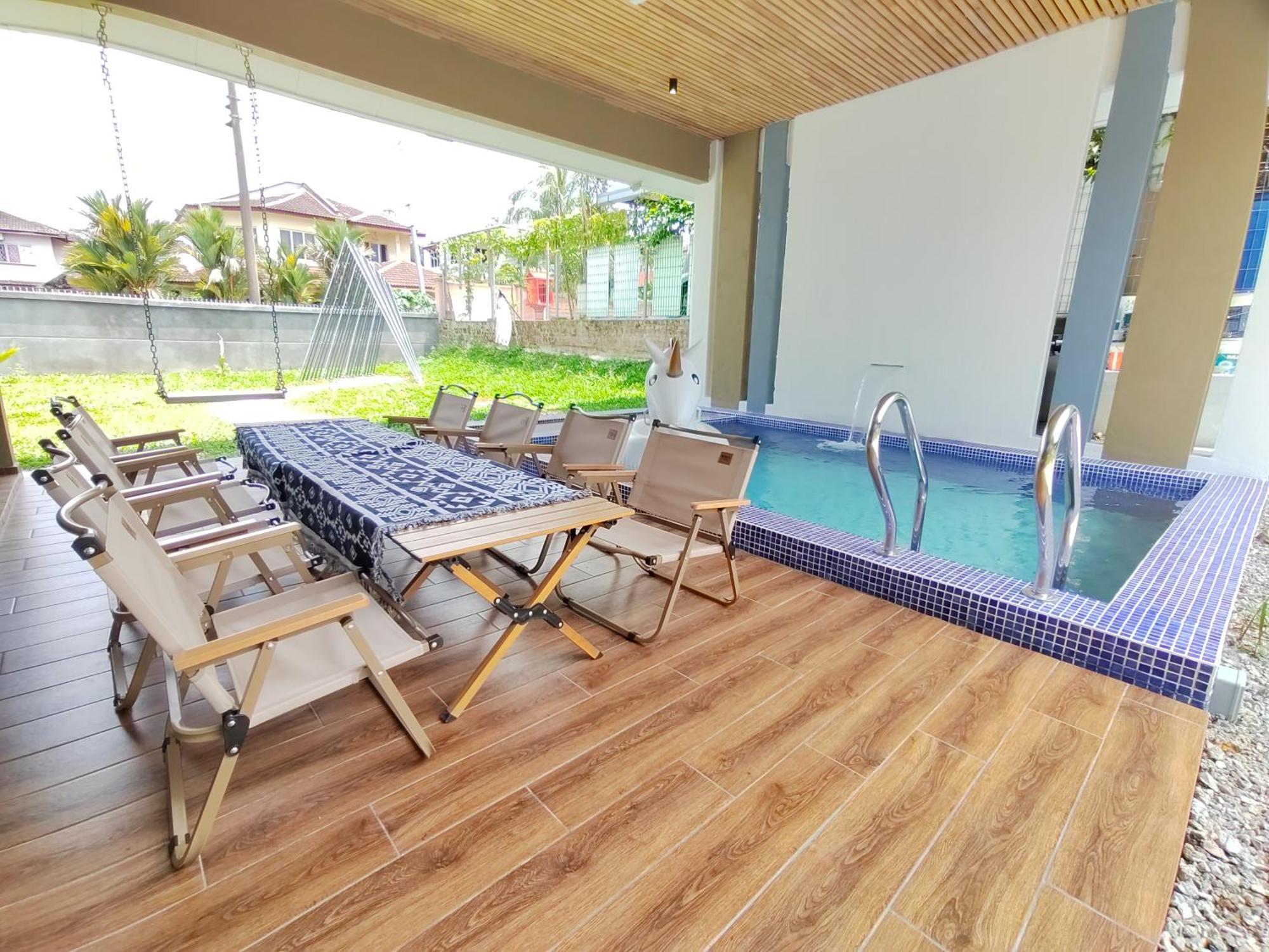 Luxpro Luxury / 2 / Private Swimming Pool Seremban